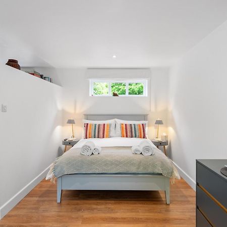 Barn Studio In Лонг Мелфорд Екстериор снимка